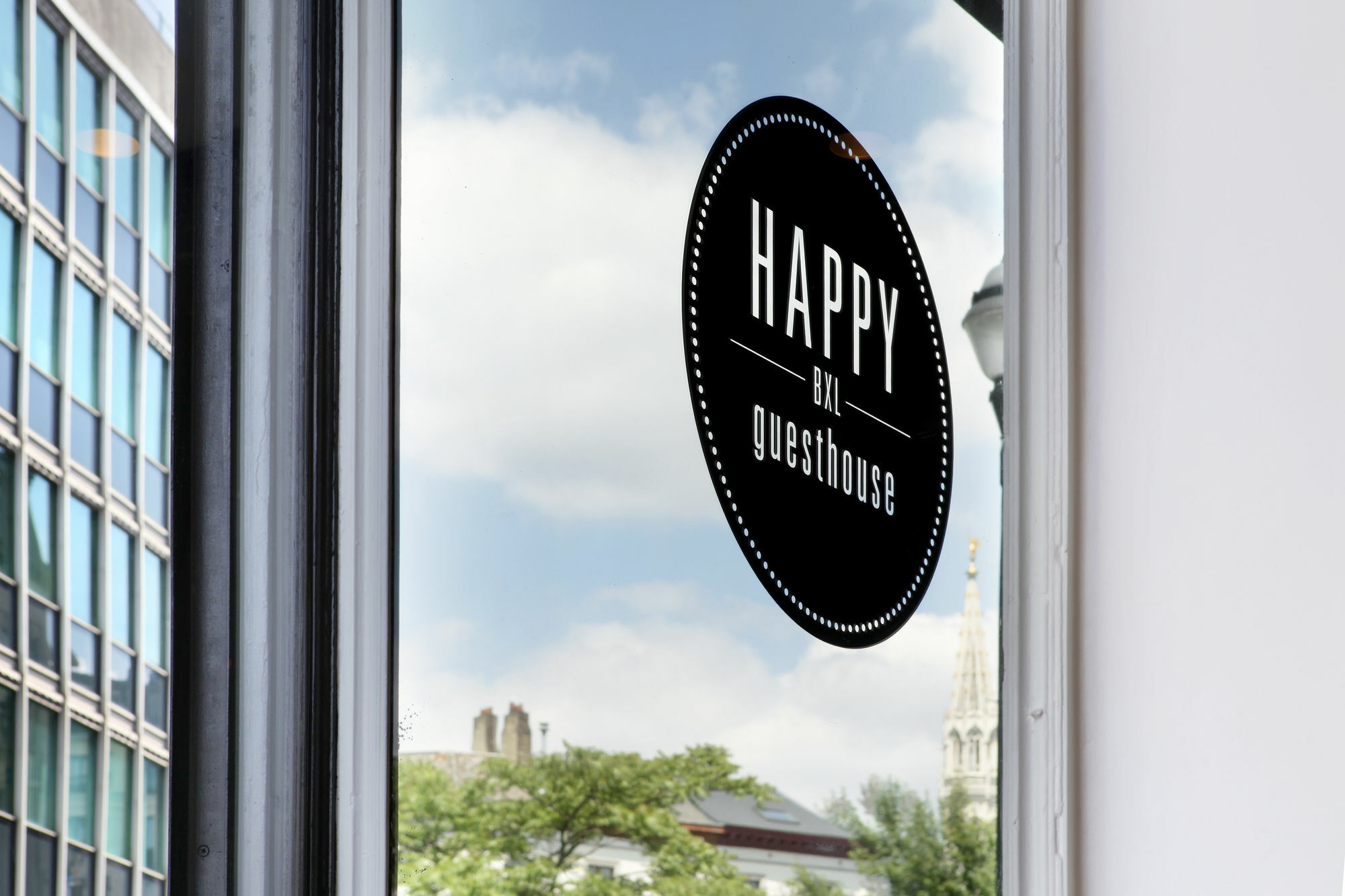 Happy Guesthouse - Grand Place Брюссель Экстерьер фото